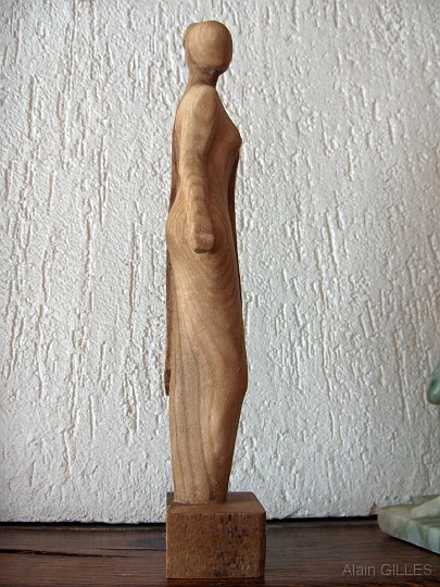 2005-11_Hesitation_2.jpg - Hésitation (okoumé - hauteur : 25 cm)