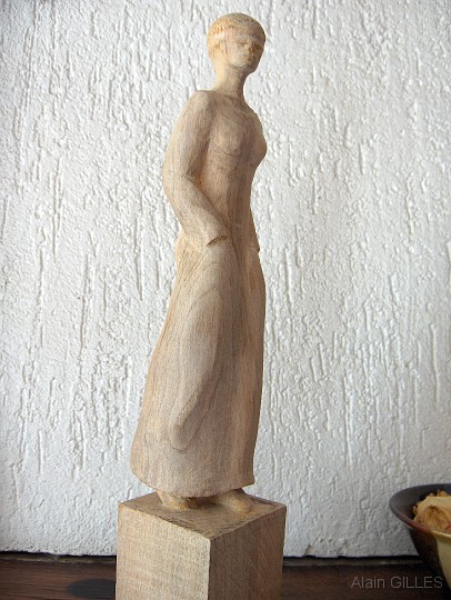 2006-03_Les-yeux-bandes_2.jpg - "Les yeux bandés" (hêtre - hauteur : 25 cm)