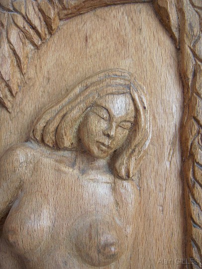 2007-11_Ensemble-sculptures-et-reliefs_20.jpg - Bas relief (hêtre - 38,5 x 24 x 5 cm) (détail)